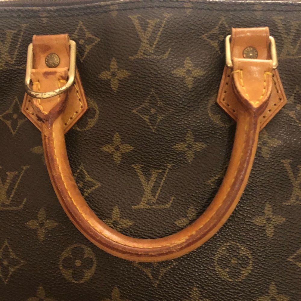 Louis Vuitton Alma Canvas Monogram handbag - Picture 6 of 8